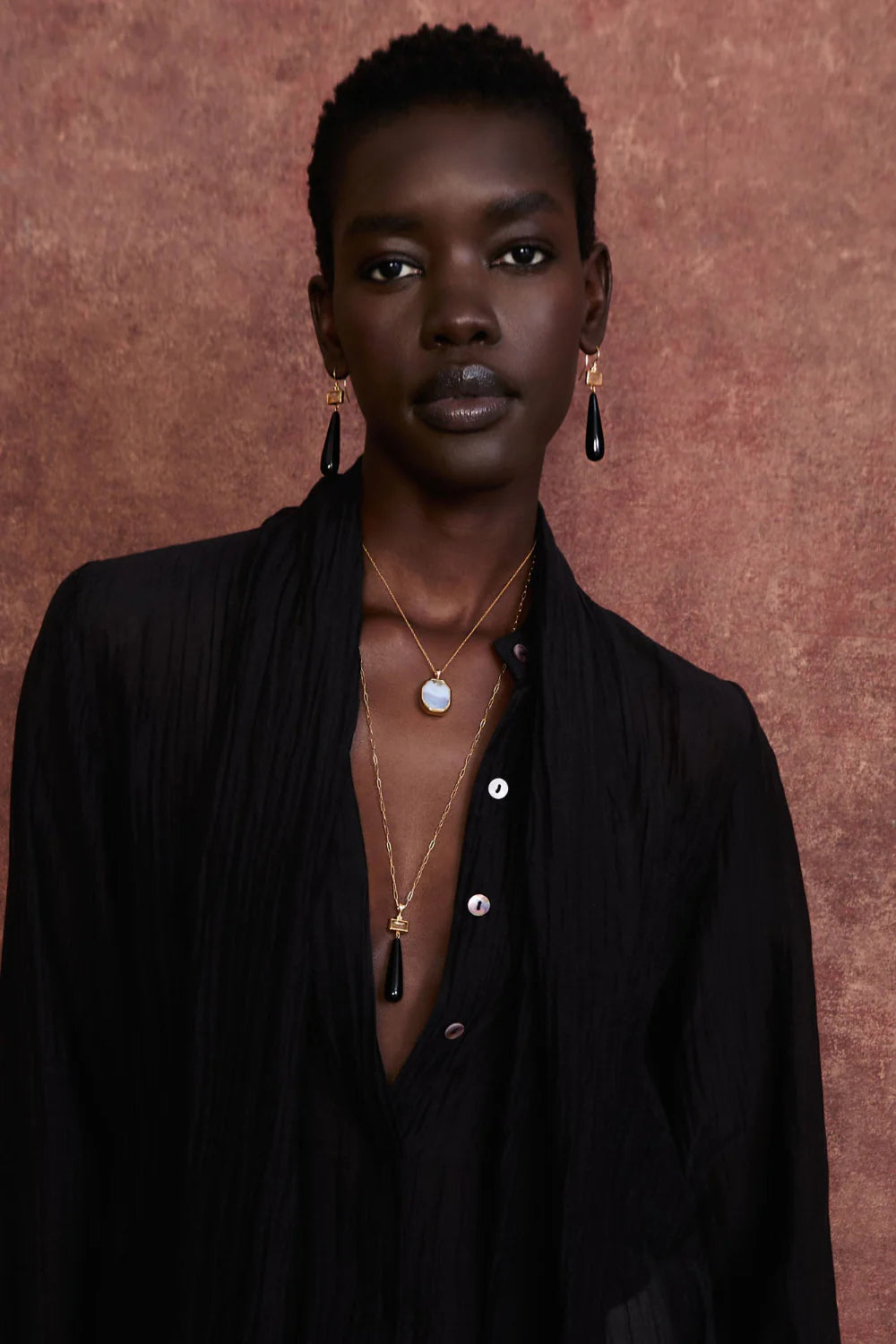 MESSINA EARRINGS BLACK AGATE